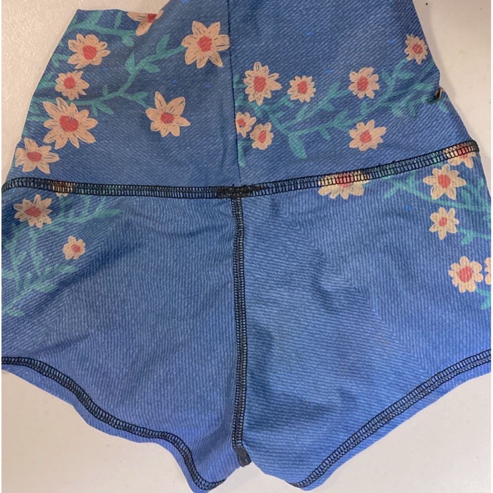 Teeki Hot Shorts